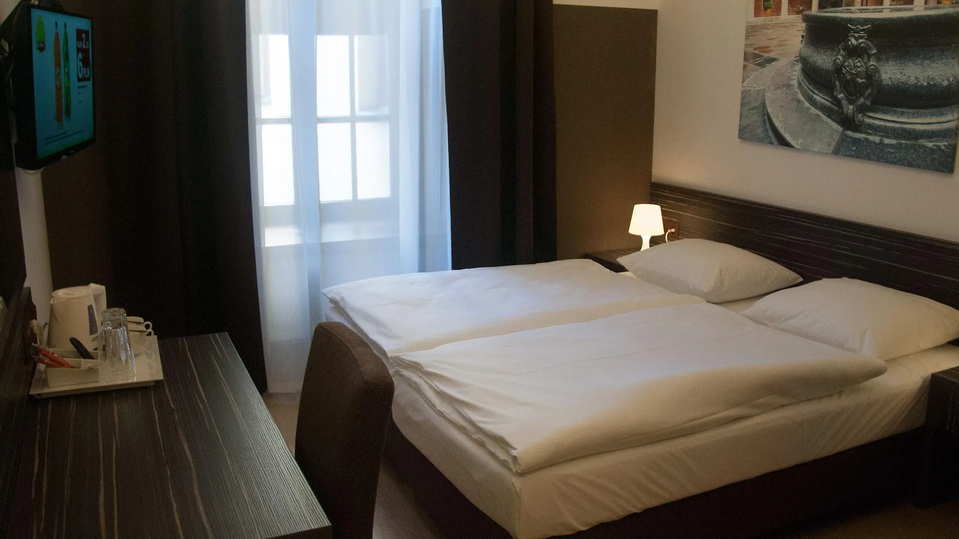 Pergamin Apartments Krakow Poland